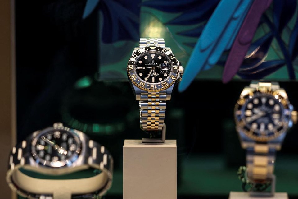 What happens to luxury watch prices if/when tariffs go away?